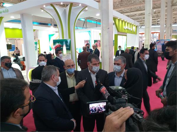بازدید وزیر جهاد کشاورزی از نمایشگاه تستا
