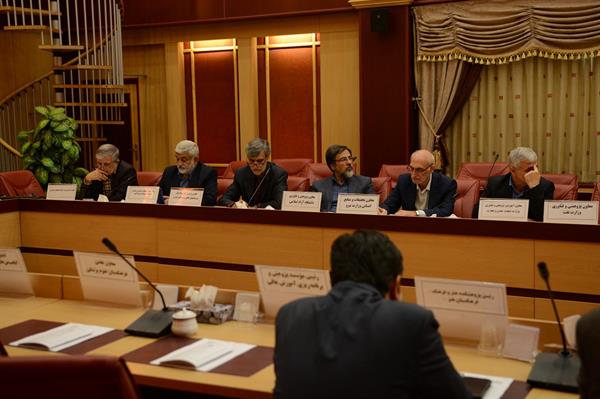 جلسه یکصدو چهل و دوم کمیسیون دائمی