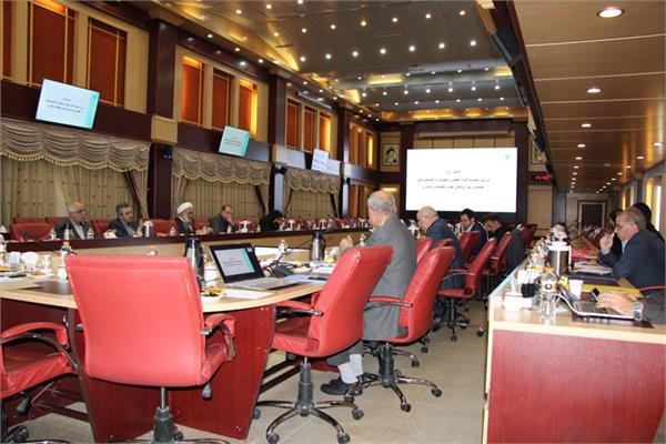 جلسه 215 کمیسیون دائمی