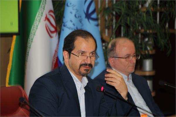 جلسه 215 کمیسیون دائمی