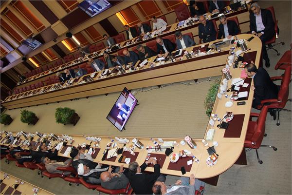 جلسه 213 کمیسیون دایمی