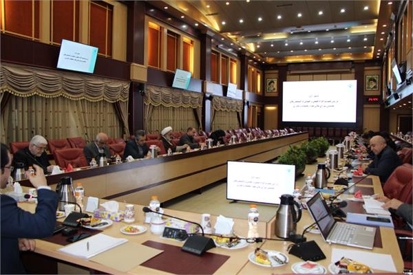 جلسه 215 کمیسیون دائمی