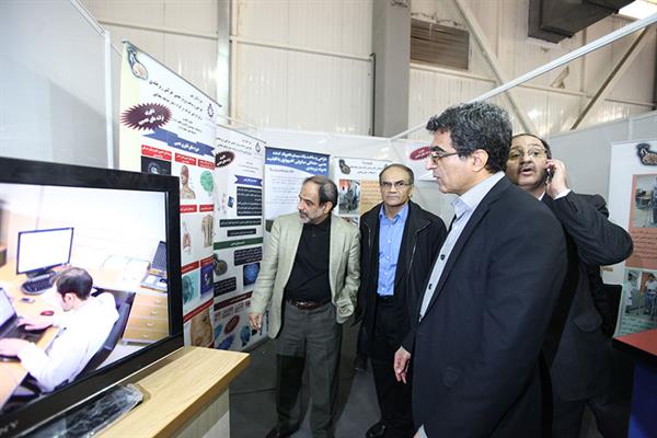 بازدید دکتر احمدی