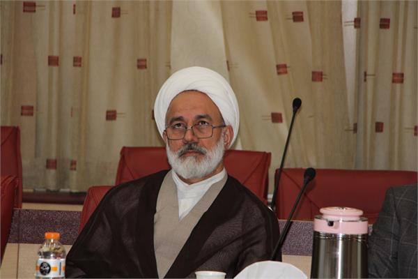 جلسه 215 کمیسیون دائمی